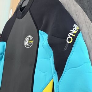 NWT O'Neill Aqua and Black Bahia Wetsuit with Yellow Detail